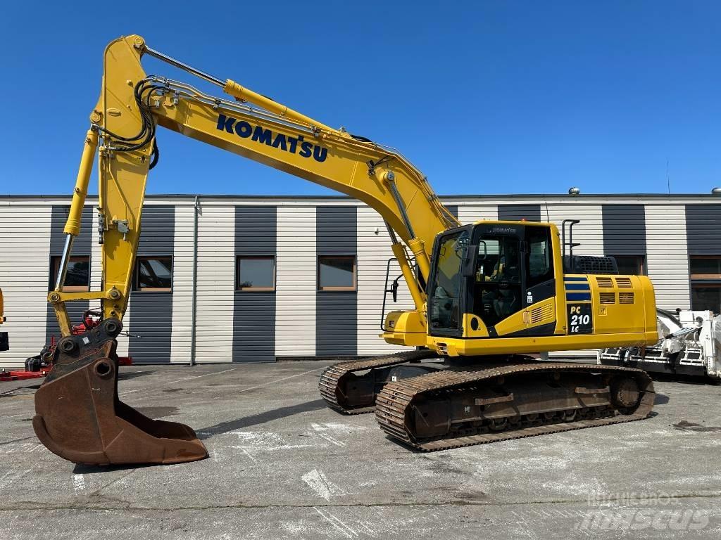 Komatsu PC210LC-11 Roomikekskavaatorid