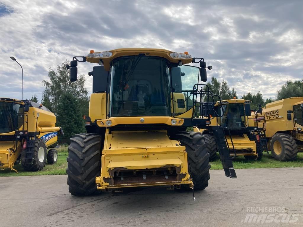 New Holland CX 8070 Teraviljakombainid