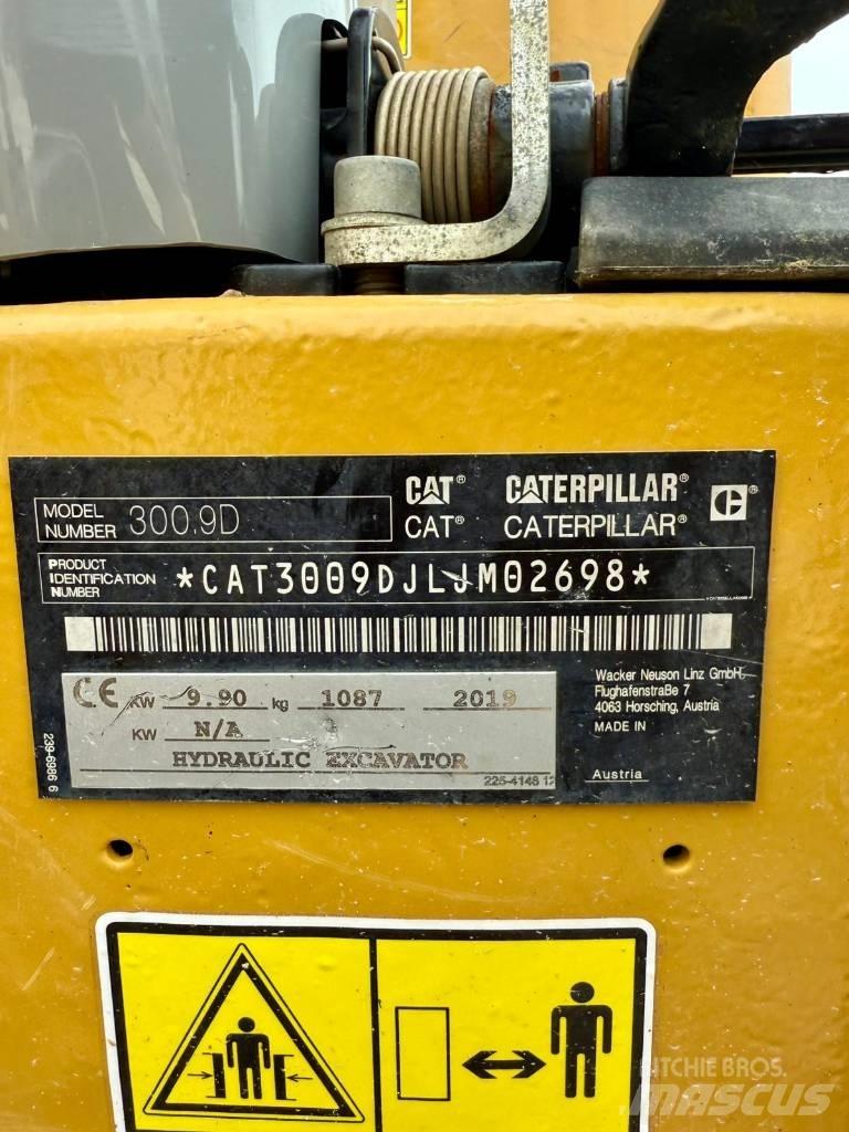 CAT 300.9 D Miniekskavaatorid < 7 t
