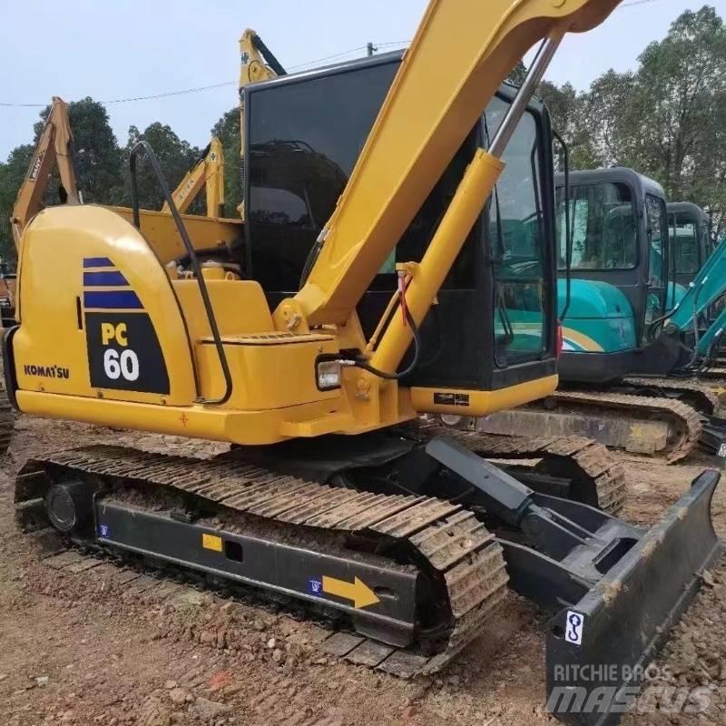 Komatsu PC 60 Roomikekskavaatorid