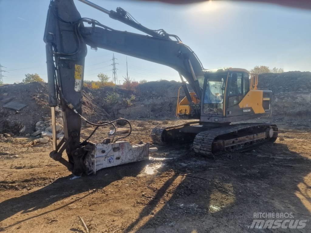 Volvo EC 220 E Roomikekskavaatorid