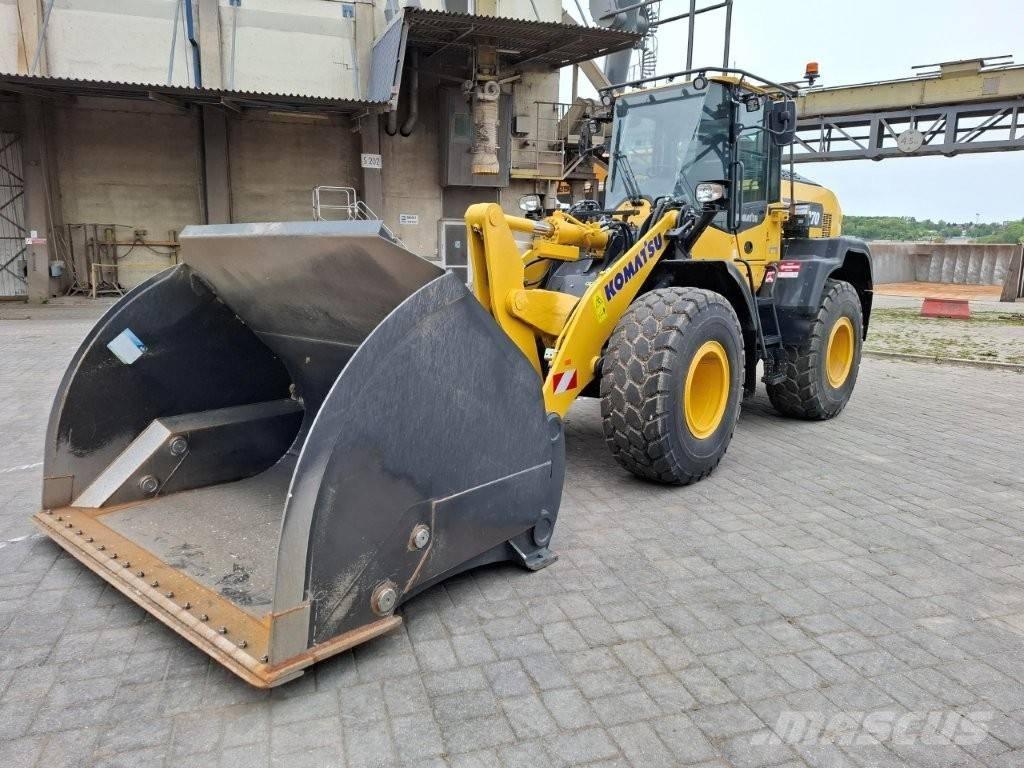 Komatsu WA 270-8E0 Rataslaadurid