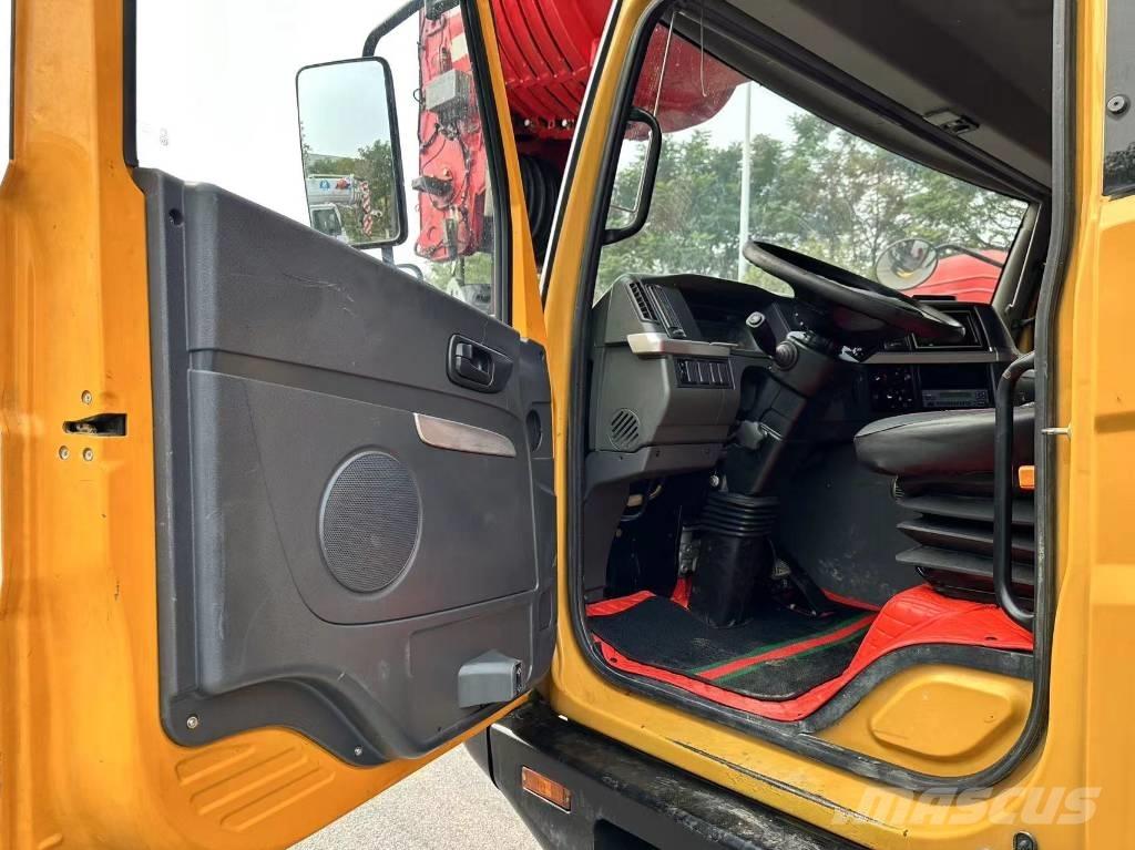 Sany STC1000T Maastikutõstukid