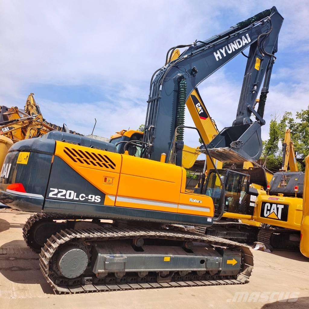 Hyundai 220LC-9S Roomikekskavaatorid