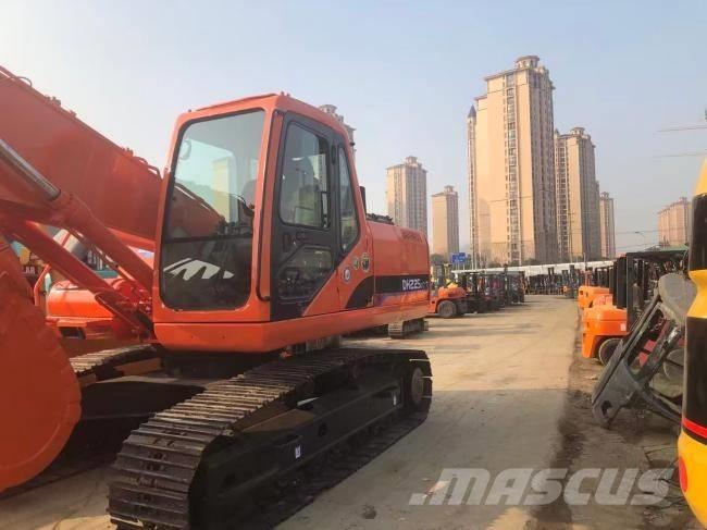 Doosan DH 225 LC-9 Roomikekskavaatorid