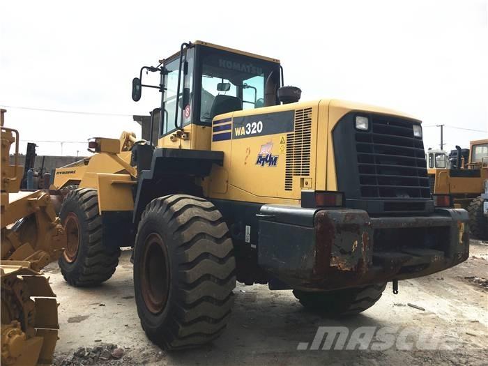 Komatsu WA 320-5 Rataslaadurid