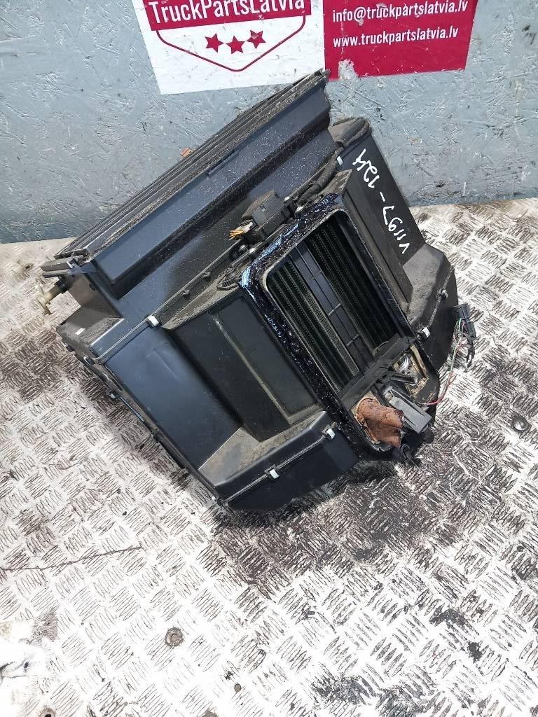 Volvo FH 12    21318095 Kabiinid