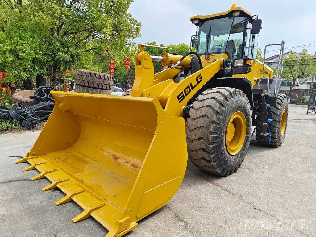 SDLG LG 958 F Rataslaadurid