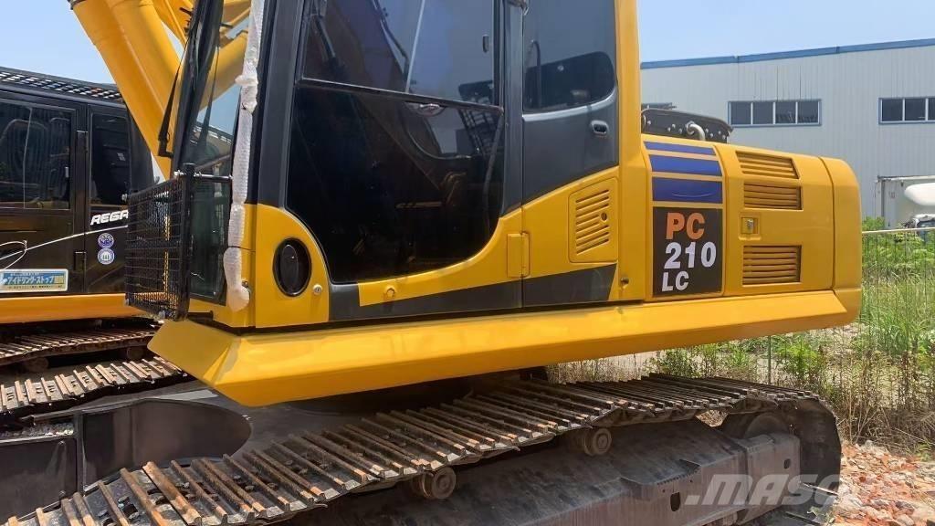 Komatsu PC 210 LC Roomikekskavaatorid