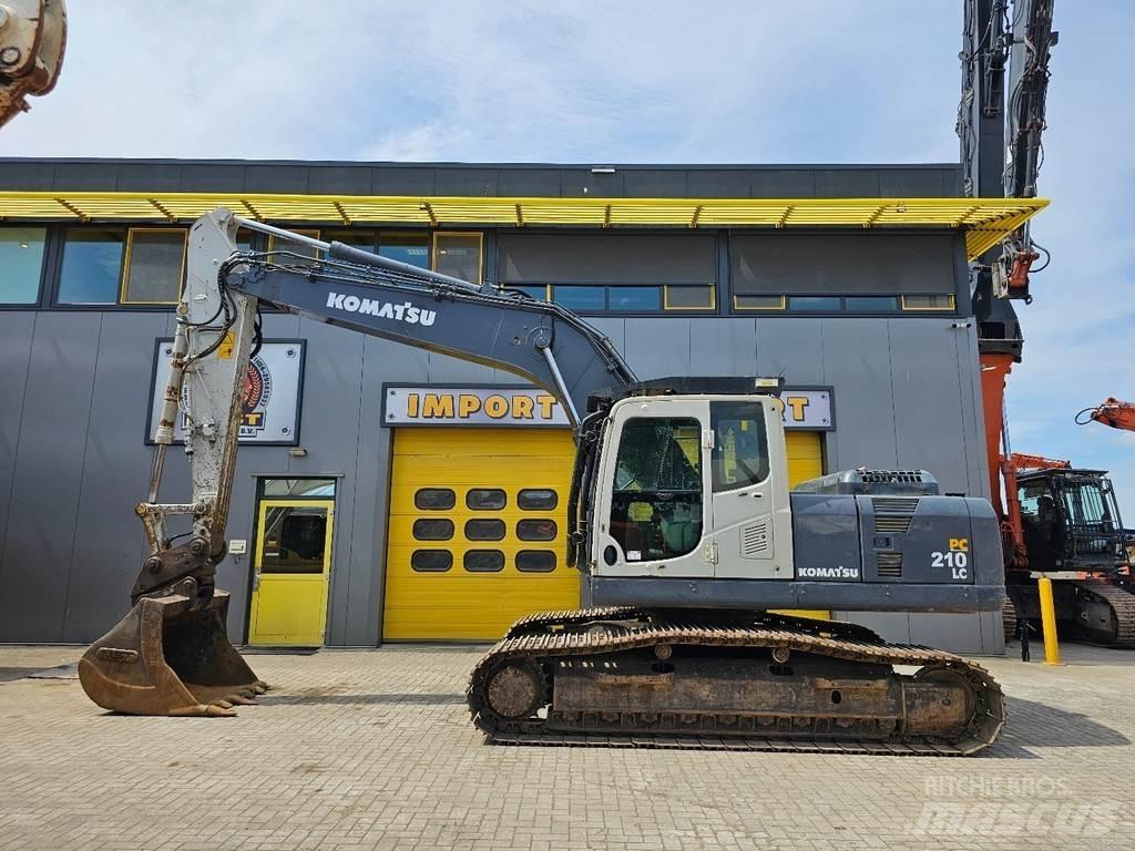 Komatsu PC210LC-8 Roomikekskavaatorid