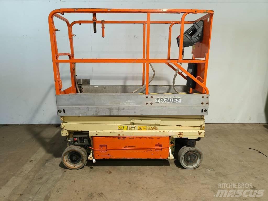 JLG 1930 ES Käärtõstukid