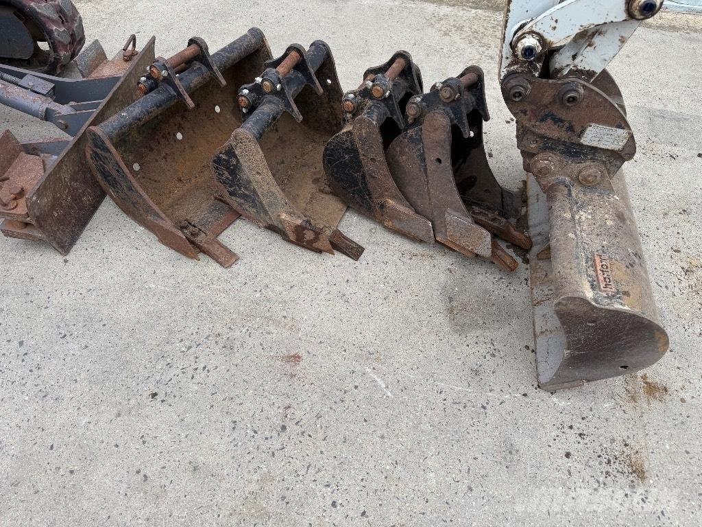 Takeuchi TB 210 Miniekskavaatorid < 7 t