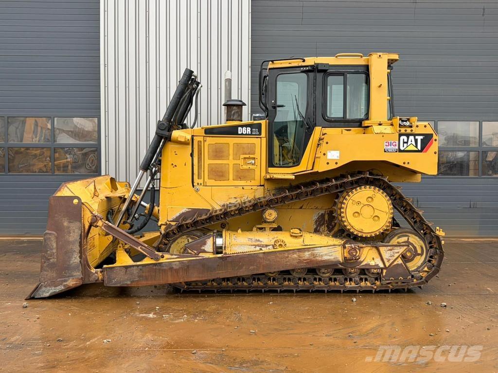 CAT D6R2XL Buldooserid