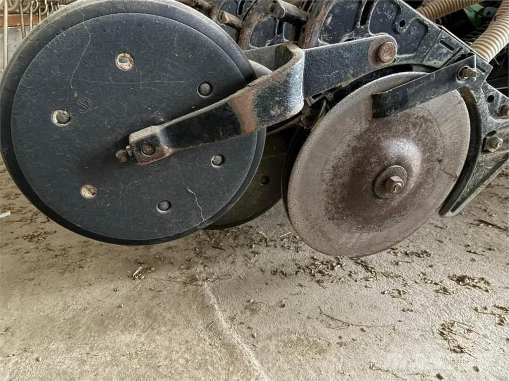 John Deere 740 A Külvikud