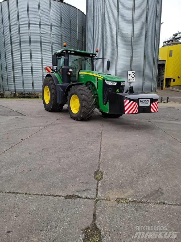 John Deere 8370 R Traktorid