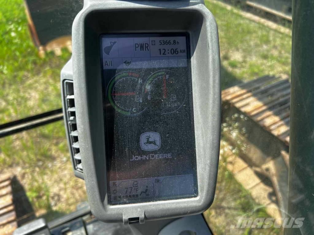 DEERE 210G LC Roomikekskavaatorid