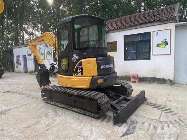 Komatsu PC 40 Roomikekskavaatorid