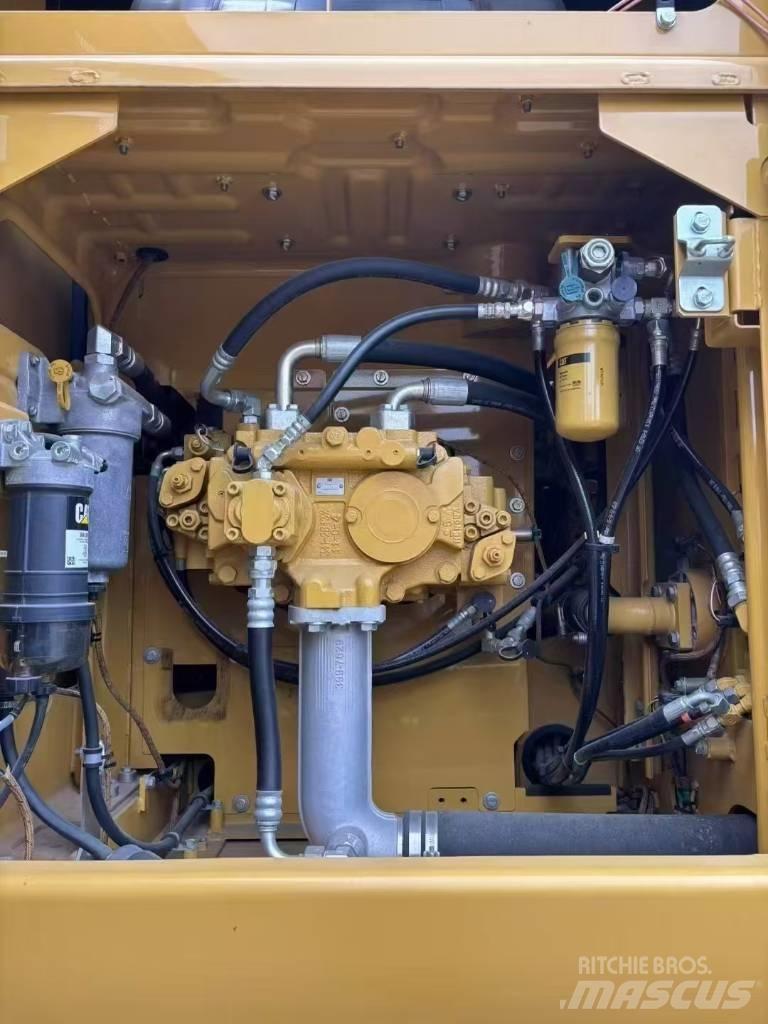 CAT 320 E Roomikekskavaatorid