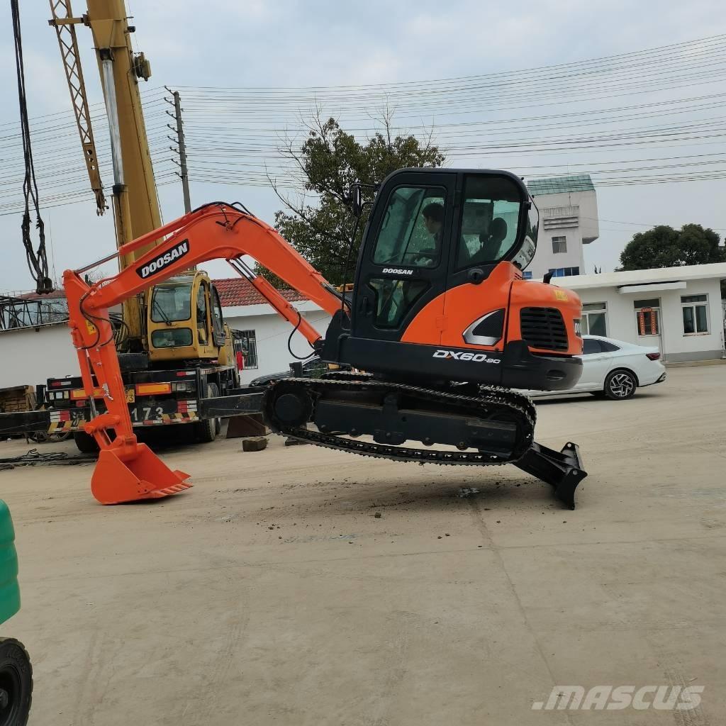 Doosan DX 60-9 C Roomikekskavaatorid