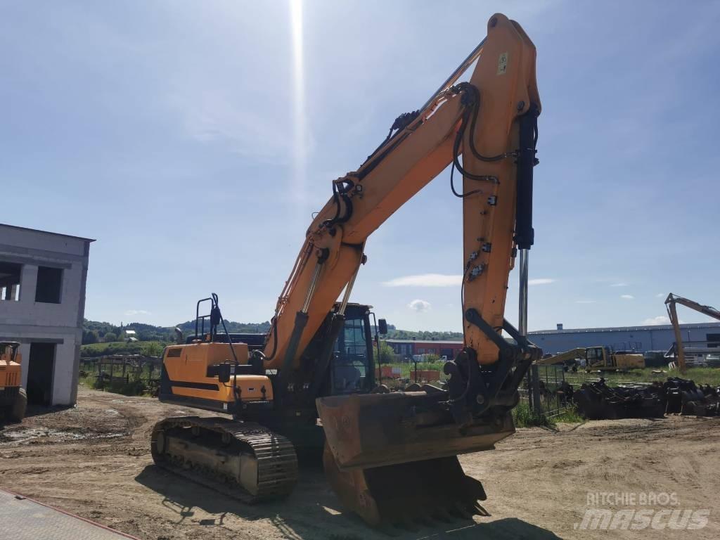 Hyundai HX 260 NL Roomikekskavaatorid