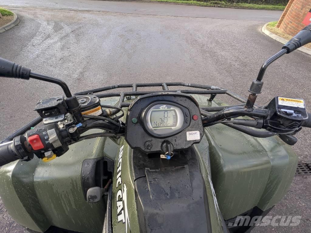 Arctic Cat 700 ATV-d