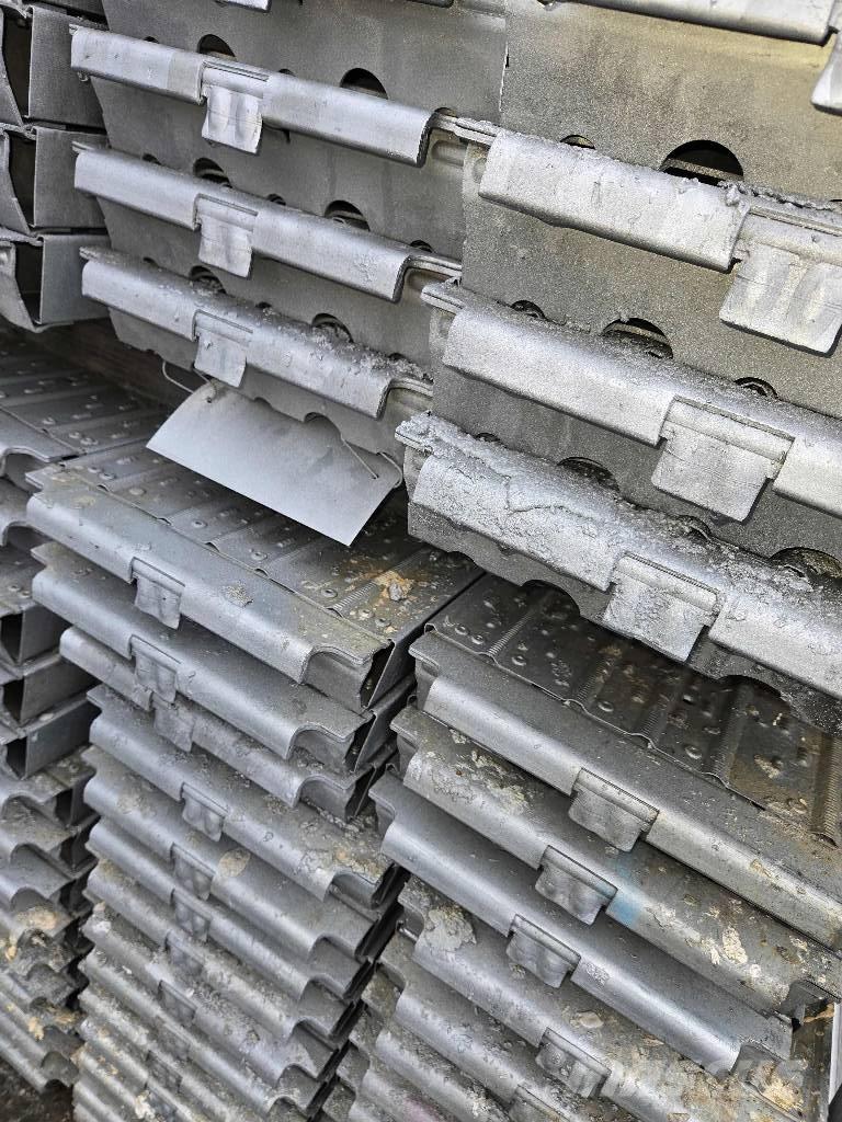 Peri UP T72 Ehitustellingud