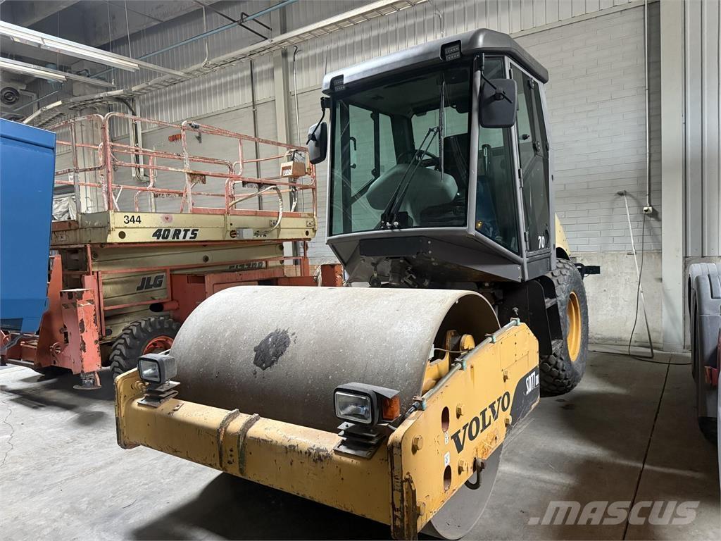 Volvo SD77 Ühe trumliga rullid