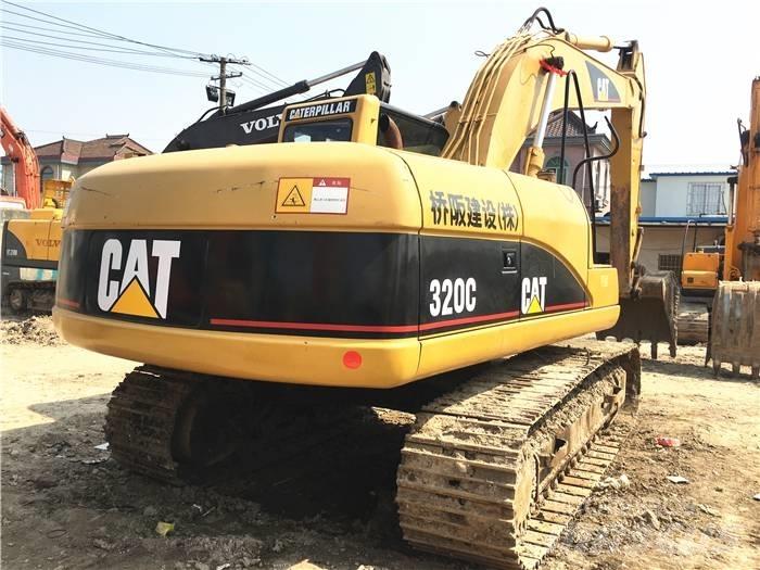CAT 320 C Roomikekskavaatorid