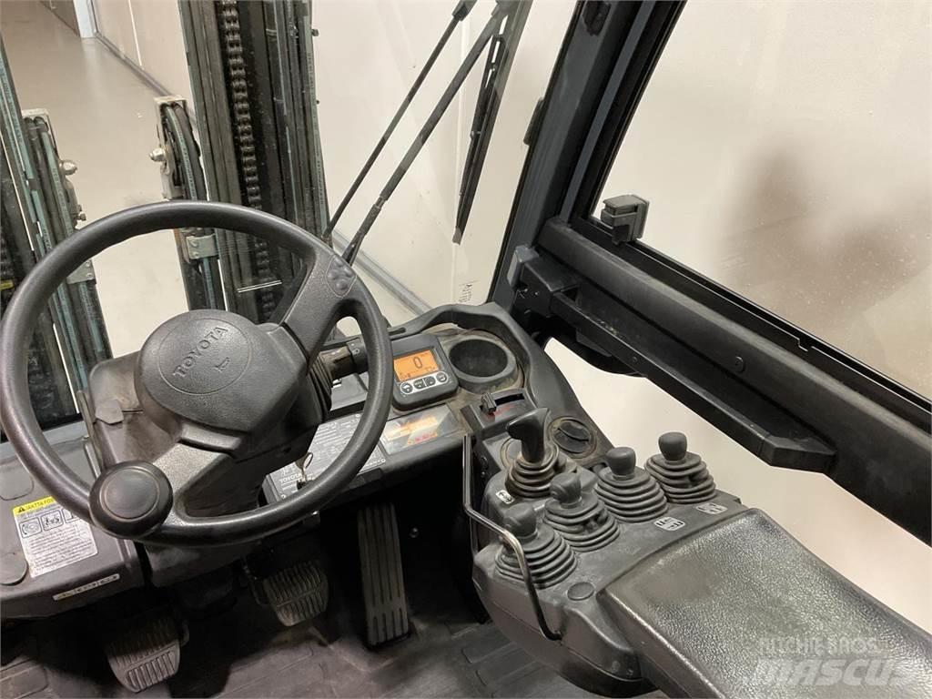 Toyota 52-8FDF30 Diiseltõstukid