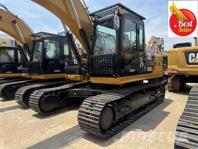 CAT 323 D L Roomikekskavaatorid