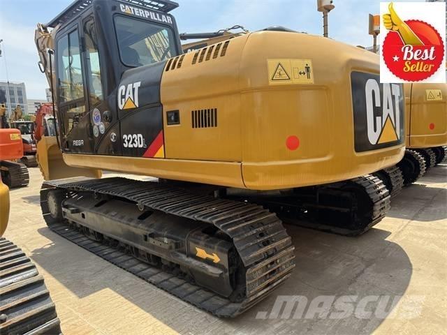 CAT 323 D L Roomikekskavaatorid
