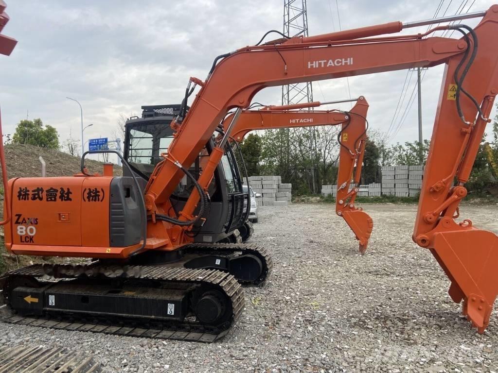 Hitachi ZX 80 Väikeekskavaatorid 7t-12t