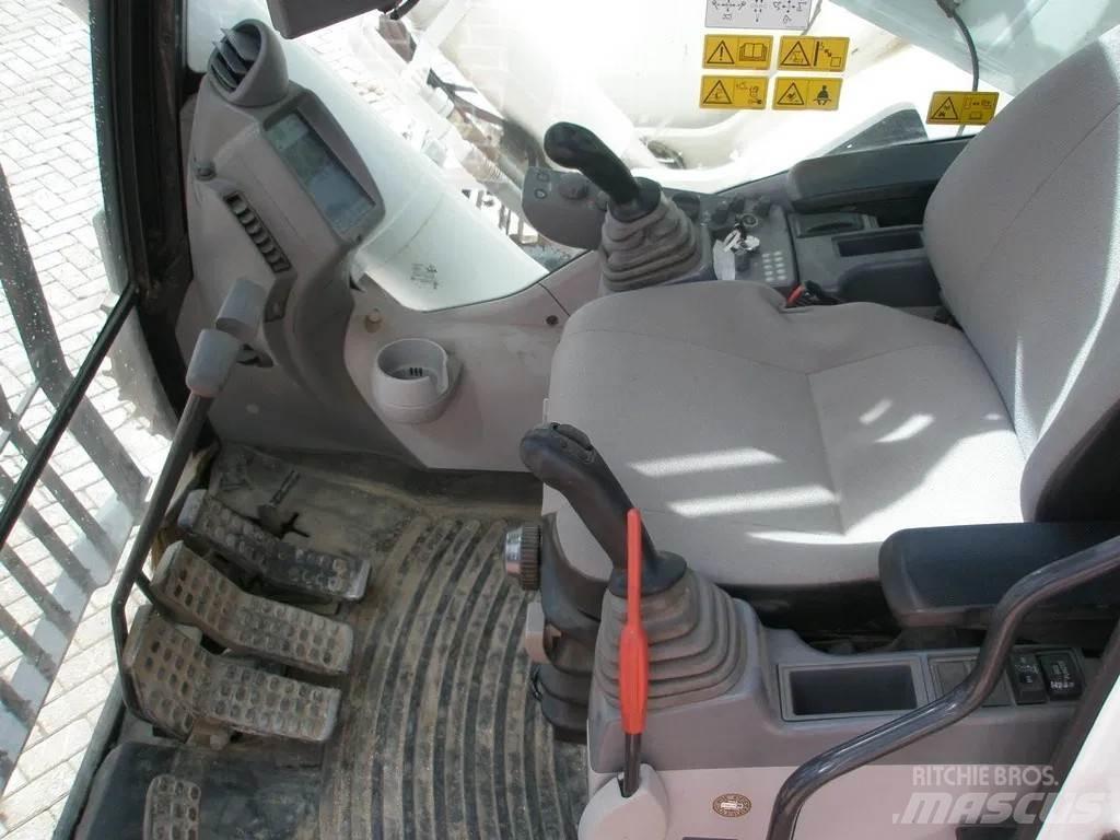 Hitachi ZX490H-5A Roomikekskavaatorid