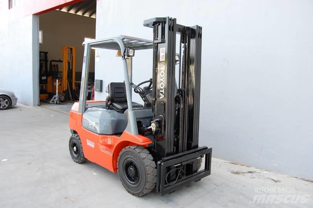 Toyota 7 FD 25 Diiseltõstukid