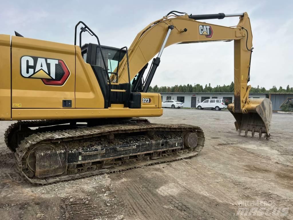 CAT 323 GC Roomikekskavaatorid