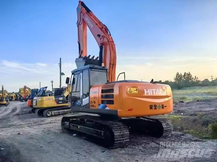 Hitachi ZX210 Roomikekskavaatorid