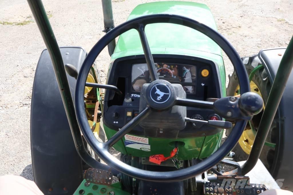 John Deere 5400 Traktorid