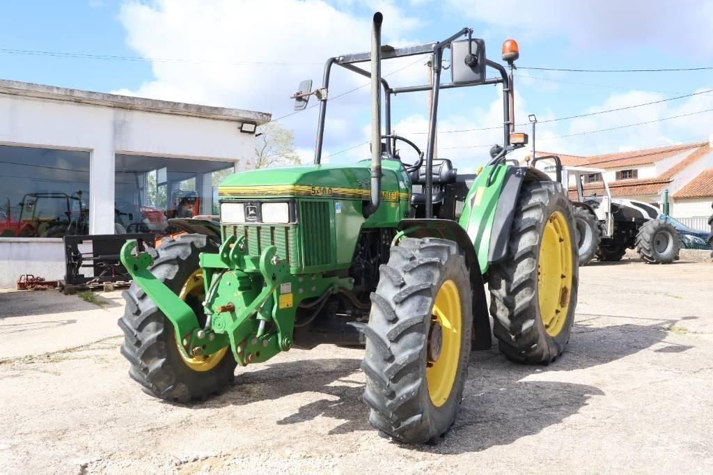 John Deere 5400 Traktorid