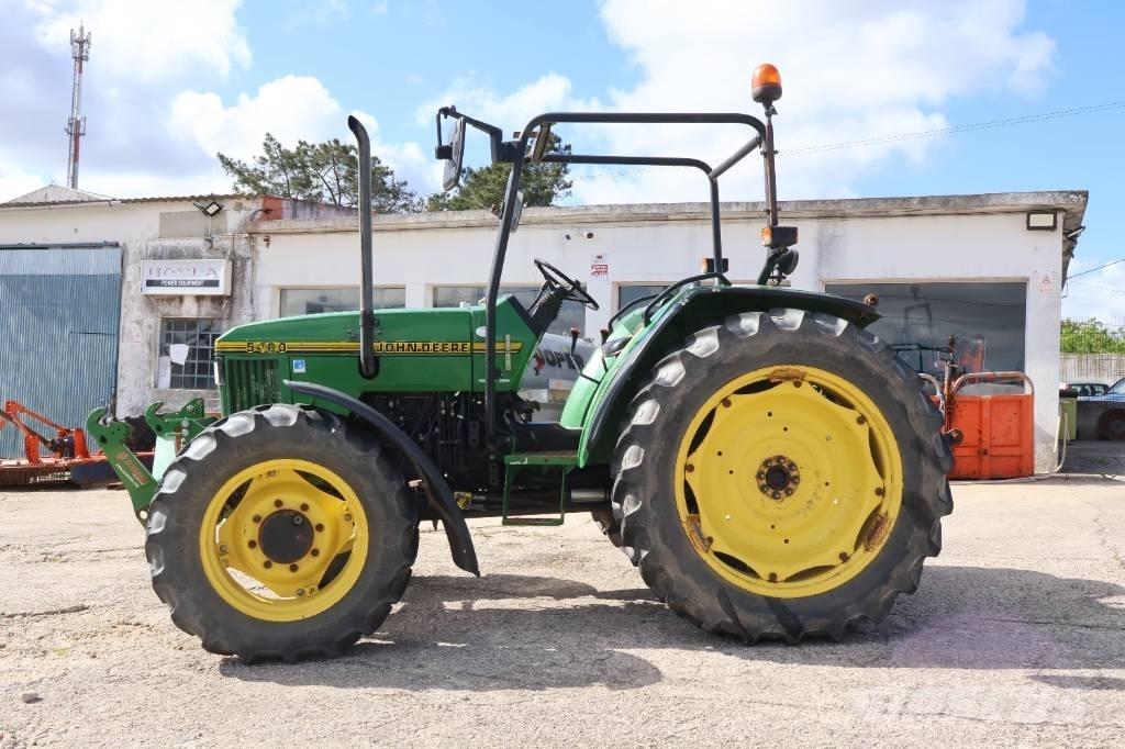 John Deere 5400 Traktorid