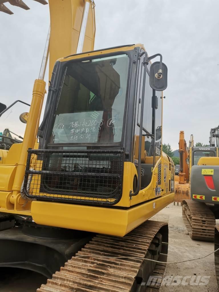 Komatsu PC 200 LC-8 Roomikekskavaatorid