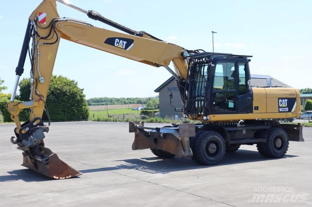 CAT M 322 D Ratasekskavaatorid