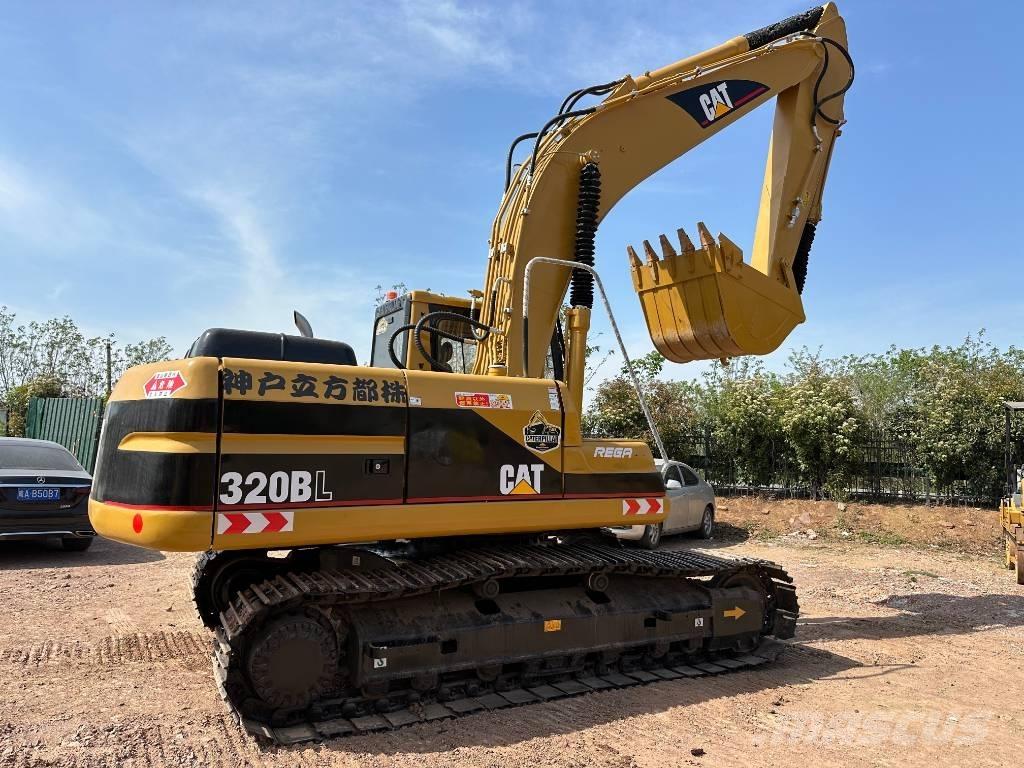 CAT 320BL Roomikekskavaatorid