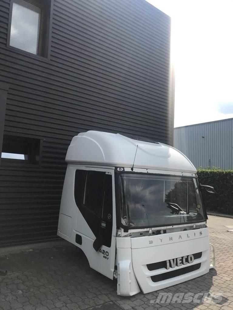 Iveco Stralis AT Kabiinid