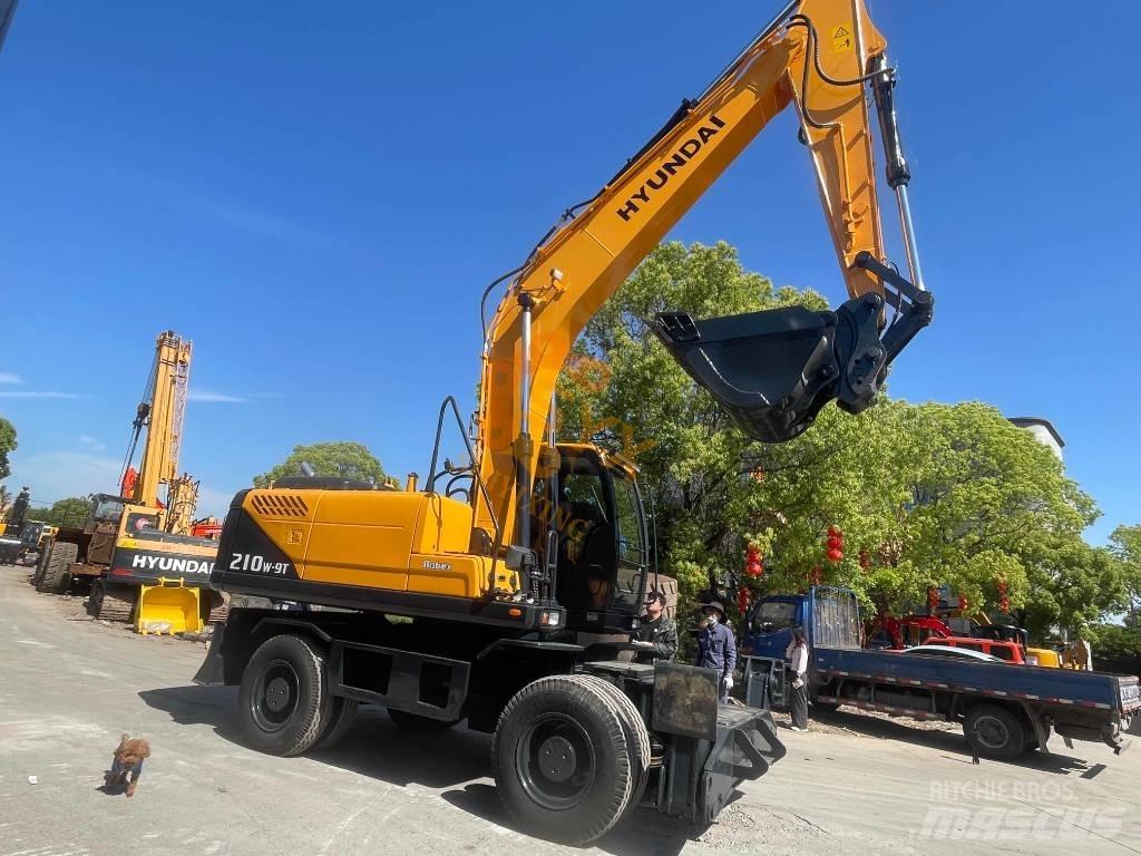 Hyundai Robex 210W-9 Ratasekskavaatorid