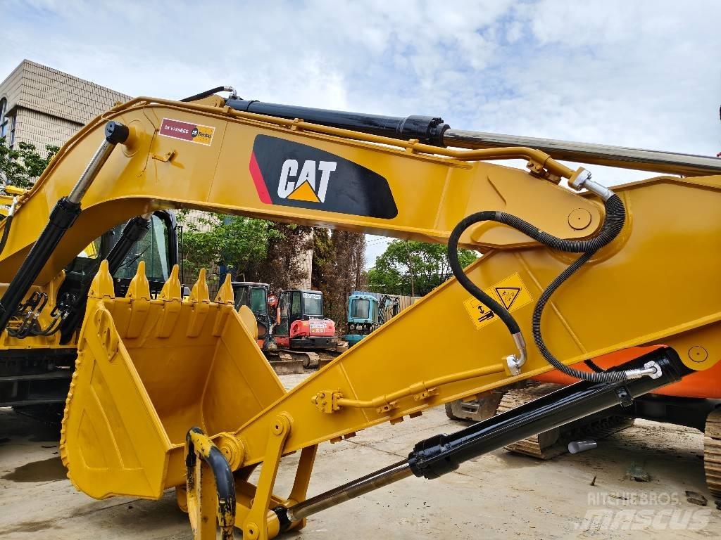CAT 330 D L Roomikekskavaatorid