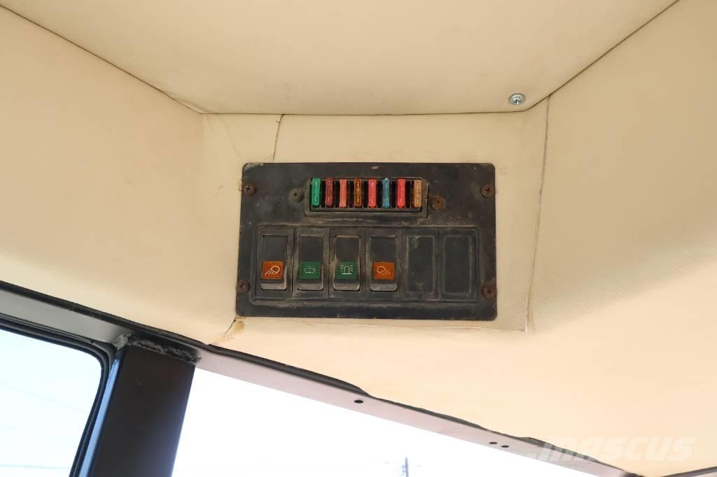 John Deere 5500 STD Traktorid