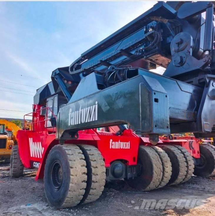 Fantuzzi CS 45 KM Konteineritõstukid