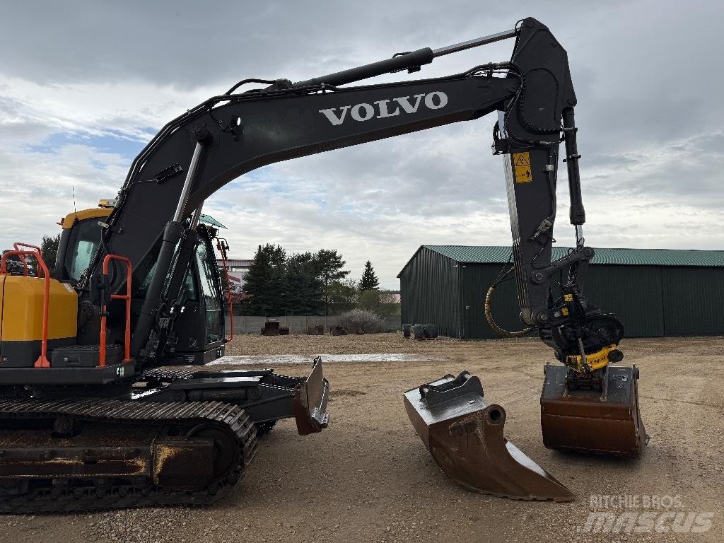 Volvo EC 160 EL Roomikekskavaatorid