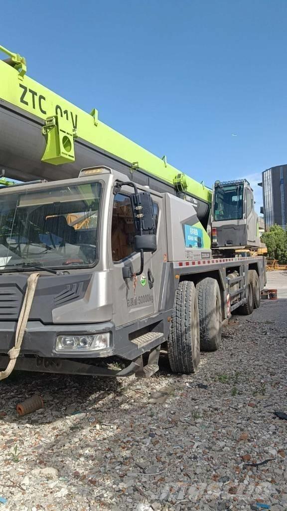 Zoomlion ZTC800 Maastikutõstukid