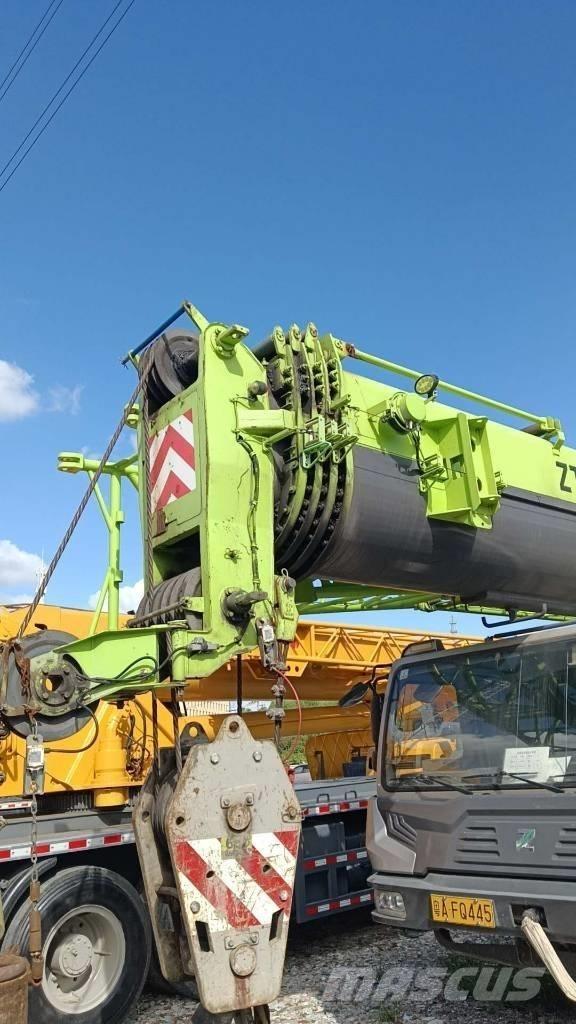 Zoomlion ZTC800 Maastikutõstukid